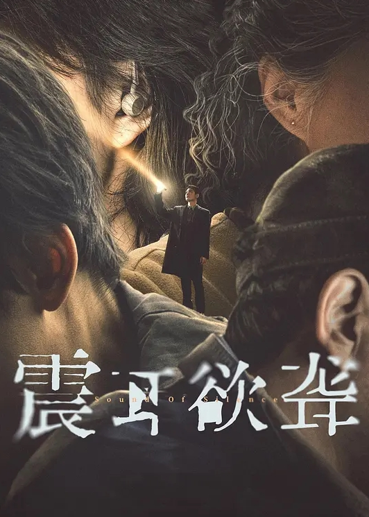 20205781414用户上传商场全景厕拍系列_看起来很社会的大姐抽烟姿势很霸气 - 零延迟